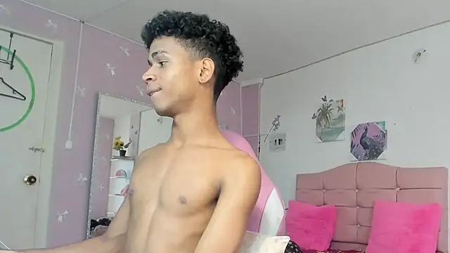 Santy_bigcock_01