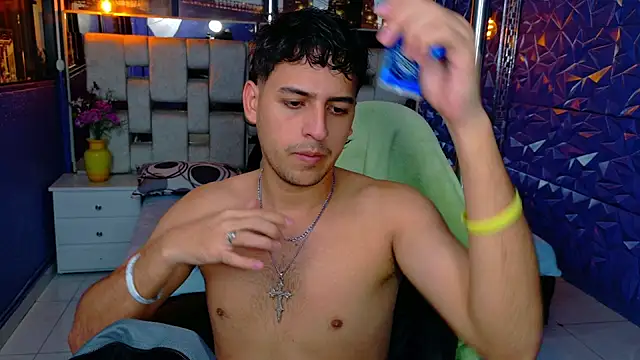 ian_sprouse (M twink) - show masturbation