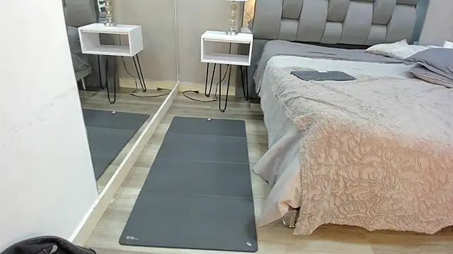 Charlie___Musk webcam