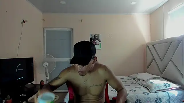 Toptony22 webcam