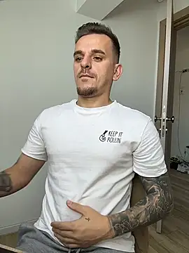 huge_cock22cm (Ask my age) - Let