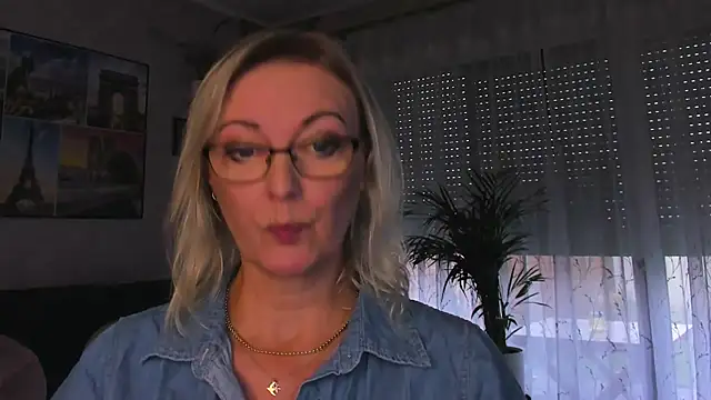 vanessa_chat