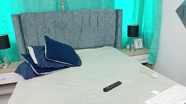 kat_ana_ (F young) - I will play with my tits