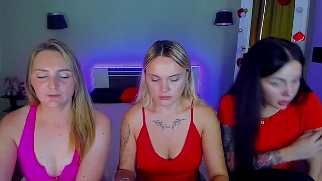 MagicEyess live cam on StripChat