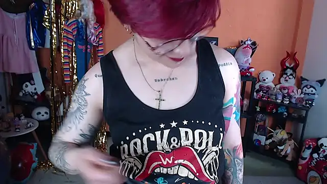 MissMiia2 live cam on StripChat