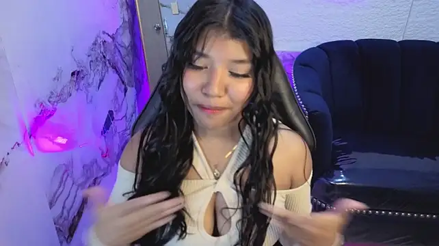 Stephanny26_v_