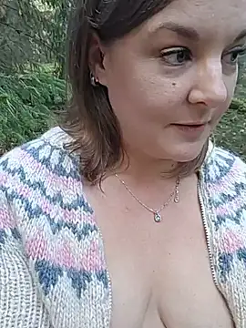 swedishjennifer (F milf) - Trousers pulled down for the show
