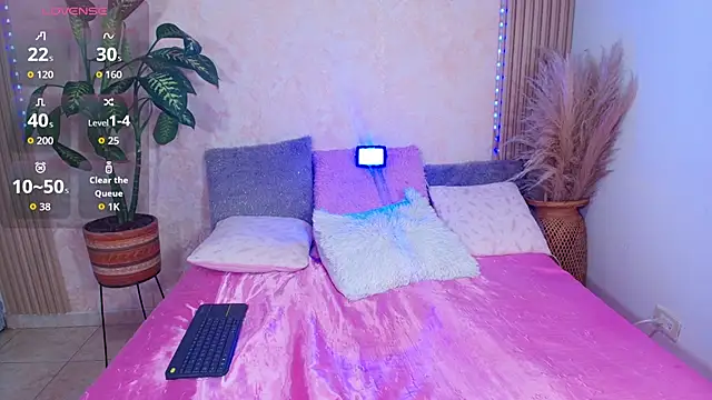 JESSYCHERNOBIL live cam on StripChat