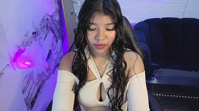 Stephanny26_v_