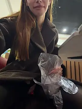 AmelieCrystal webcam
