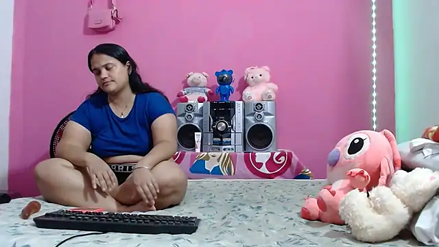 brunnette_hot