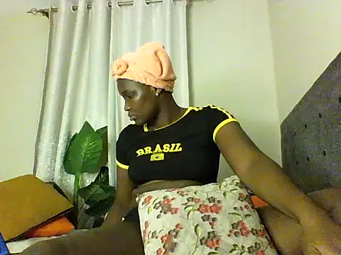 Ebony_sweet_slut