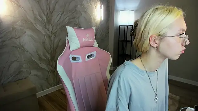 mollyy_snow