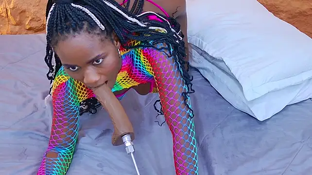 Nahomi_Williams_ webcam