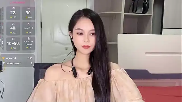 yiyi-uu webcam