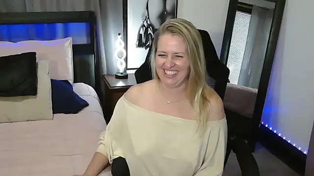 HollieBim