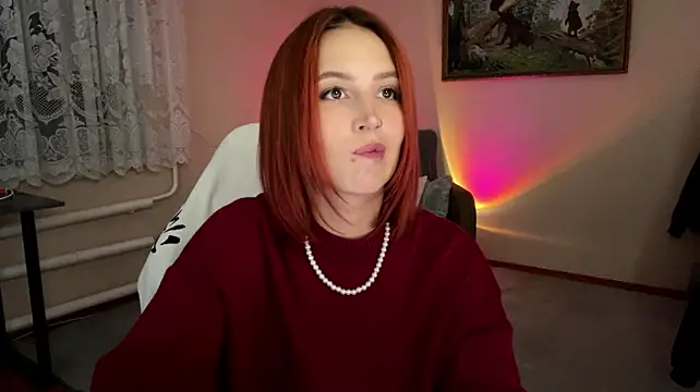 Lilit_shy