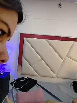 wildcoupless live cam preview