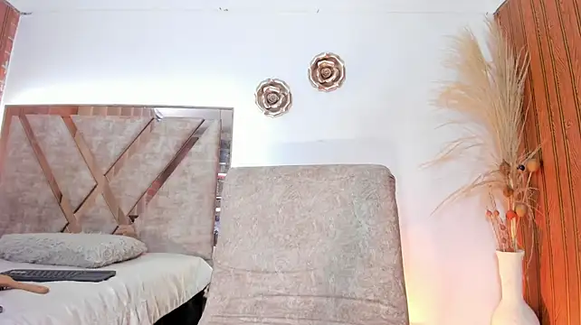 AGATHAA_WHITE