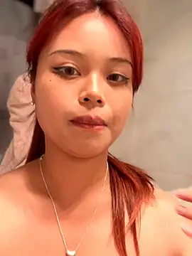 Toffee-00 live cam on StripChat