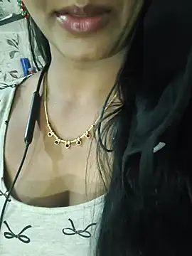 sreeleela143 live cam on StripChat