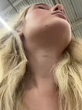 SiaLater live cam on StripChat