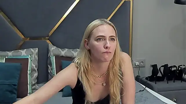 MilaSwe webcam