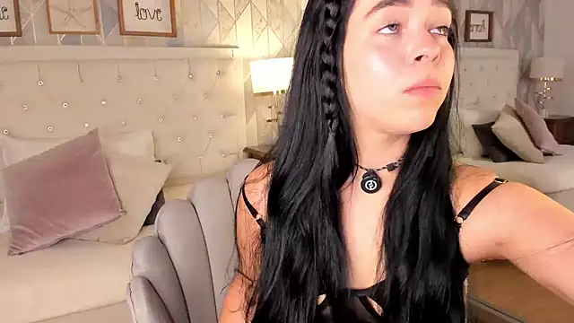julietta_rousse_ live cam on StripChat