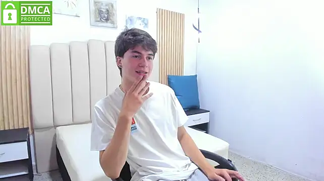 JEINS_FISHER live cam on StripChat