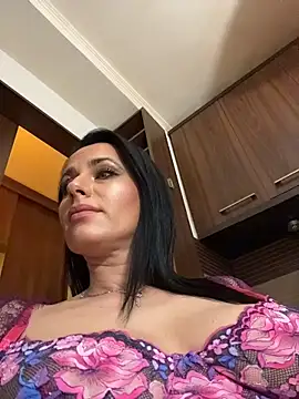 Hotmomcheckk_