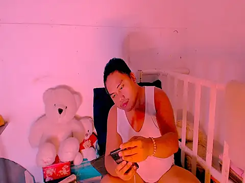 hardking_69 (M young) - PLEASE HELP ME CUM I'M SO HORNY