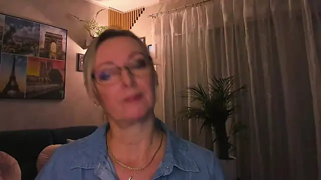 vanessa_chat