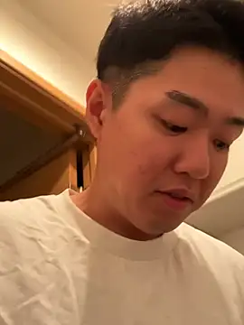 KAMESAN08 live cam on StripChat