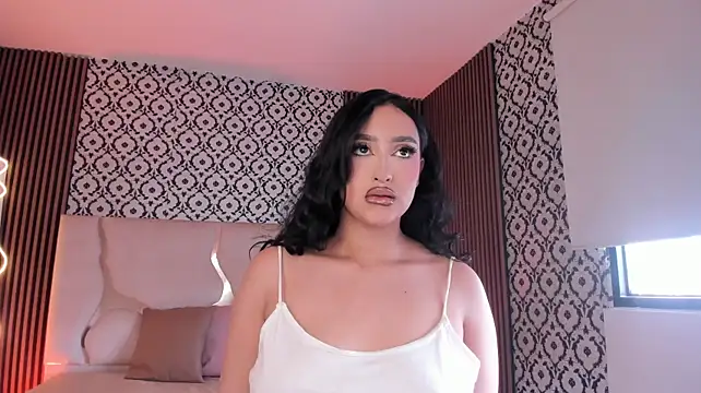 BEELLA_TAY1