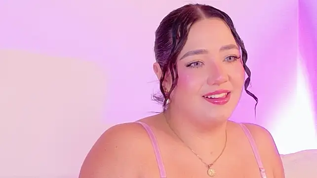 hannah_pradaa