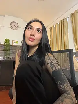 Nahial1