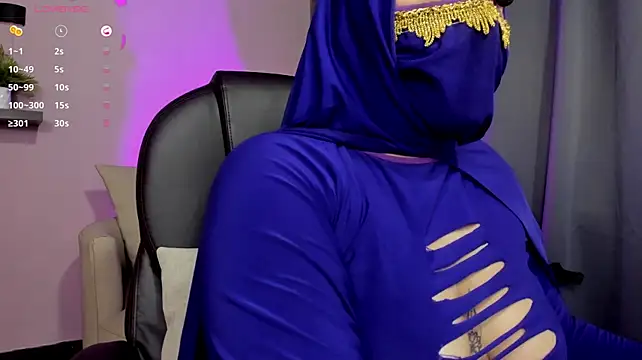 khalilah_ (F teen) - Lick fingers + play with my tongue