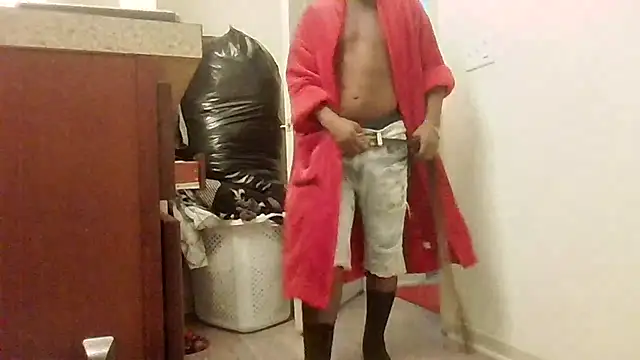 Maculine_Stayr webcam