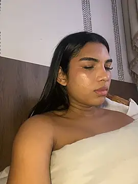 Model: VeronicaSaenzx