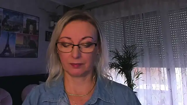 vanessa_chat