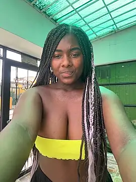 KarinaFlowers_ webcam