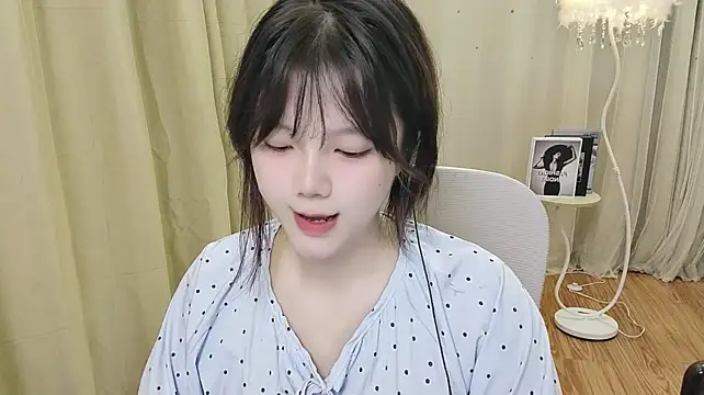 YaYa668866 webcam