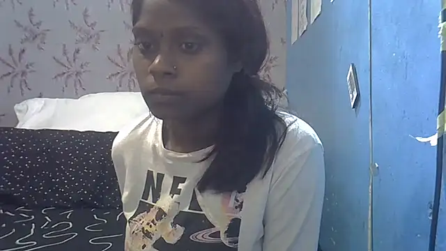 Indiansmiley01 live cam on StripChat