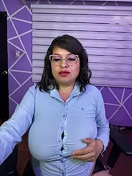 miiaajoness (F young) - :devil: SHOW PUSSY :devil: