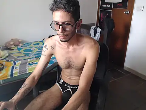 alisterxxx