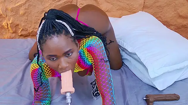 Nahomi_Williams_ live cam on StripChat