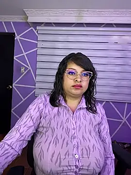 MiiaaJoness
