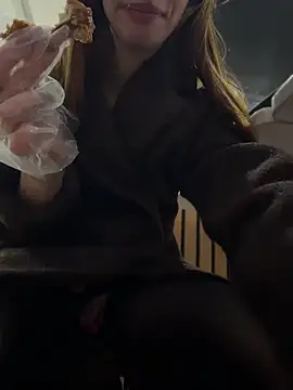 AmelieCrystal live sex cam