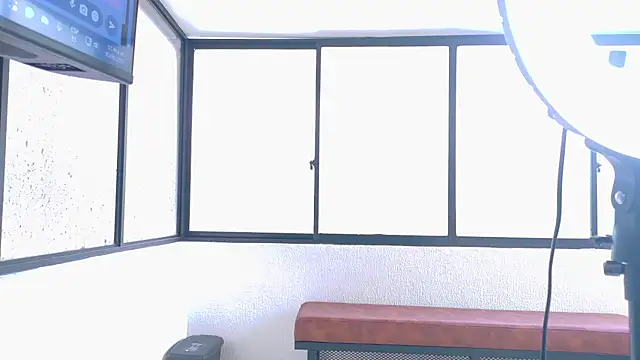 MiiaaVelvett__