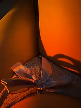 yourfavbrunett